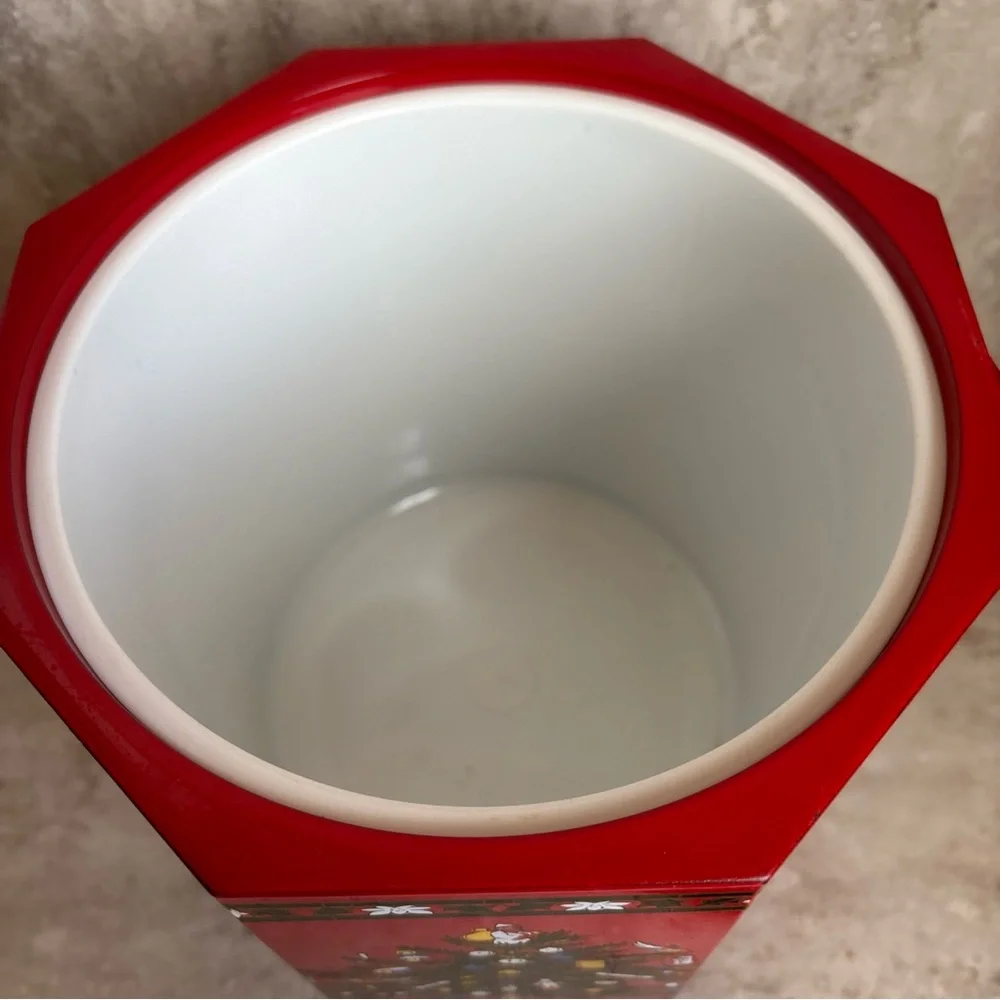 Vintage TOYO JAPAN Christmas Tree Ice Bucket with Removable Bucket Red